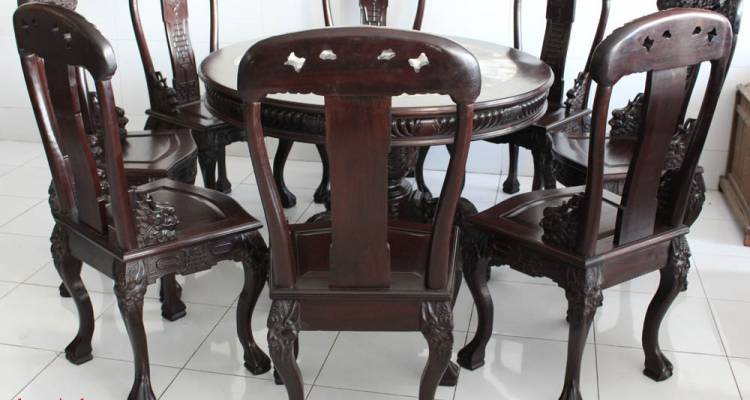 5 Bộ Bàn Ăn Đang Được Giới Sưu Tầm Đồ Cổ Yêu Thích
