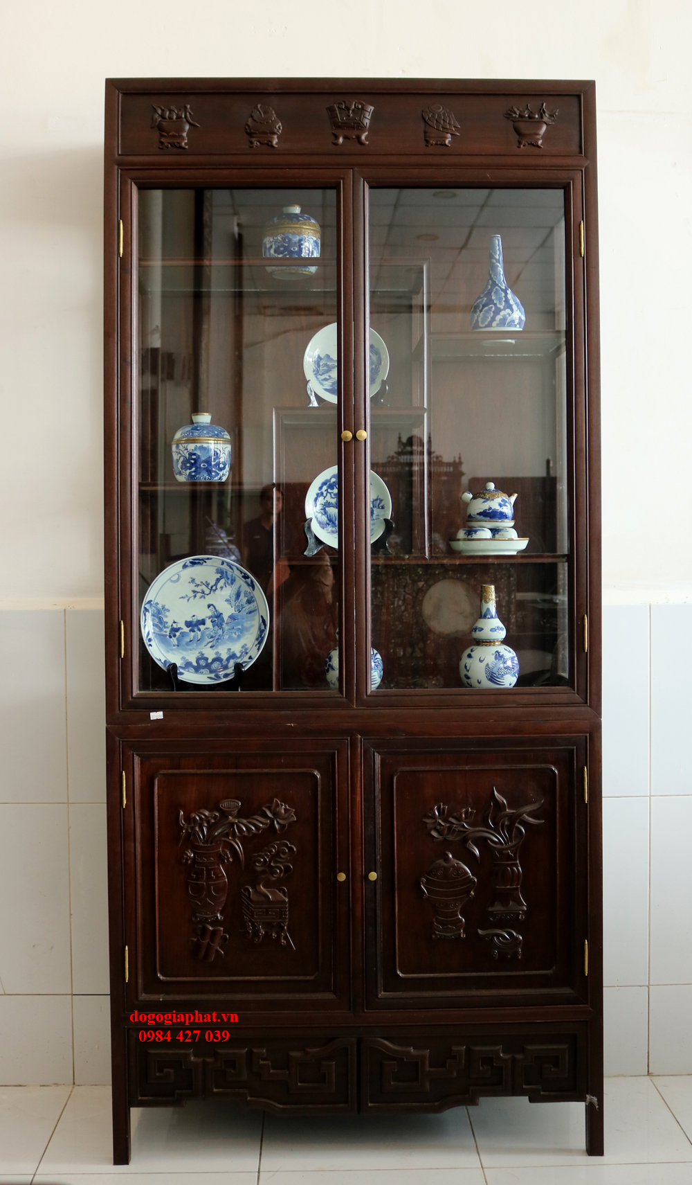 TỦ BÀY ĐỒ SỨ TÍCH CỔ ĐỒ