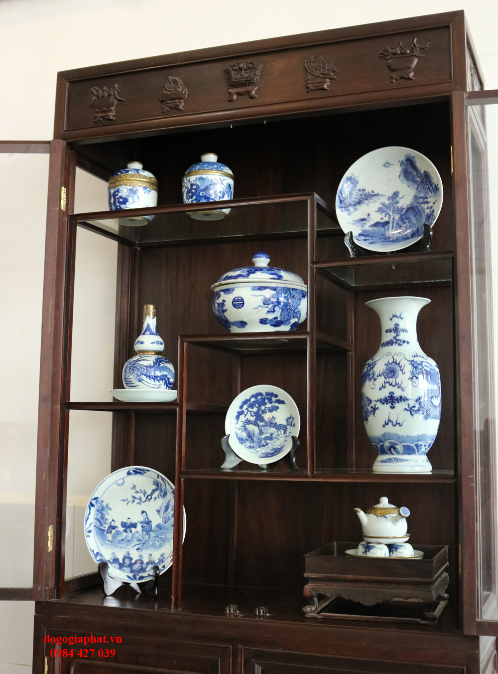 TỦ BÀY ĐỒ SỨ TÍCH CỔ ĐỒ