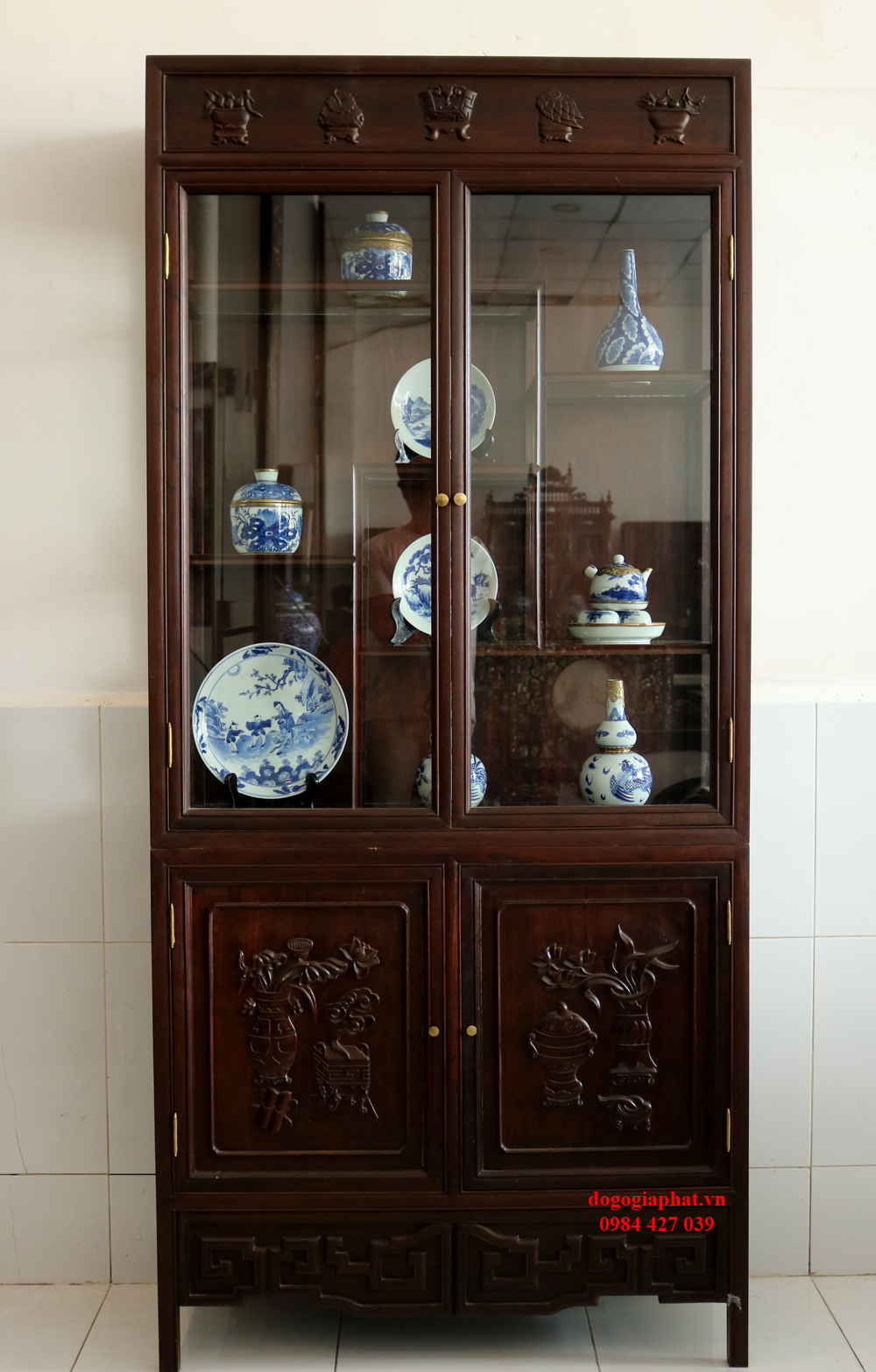 TỦ BÀY ĐỒ SỨ TÍCH CỔ ĐỒ