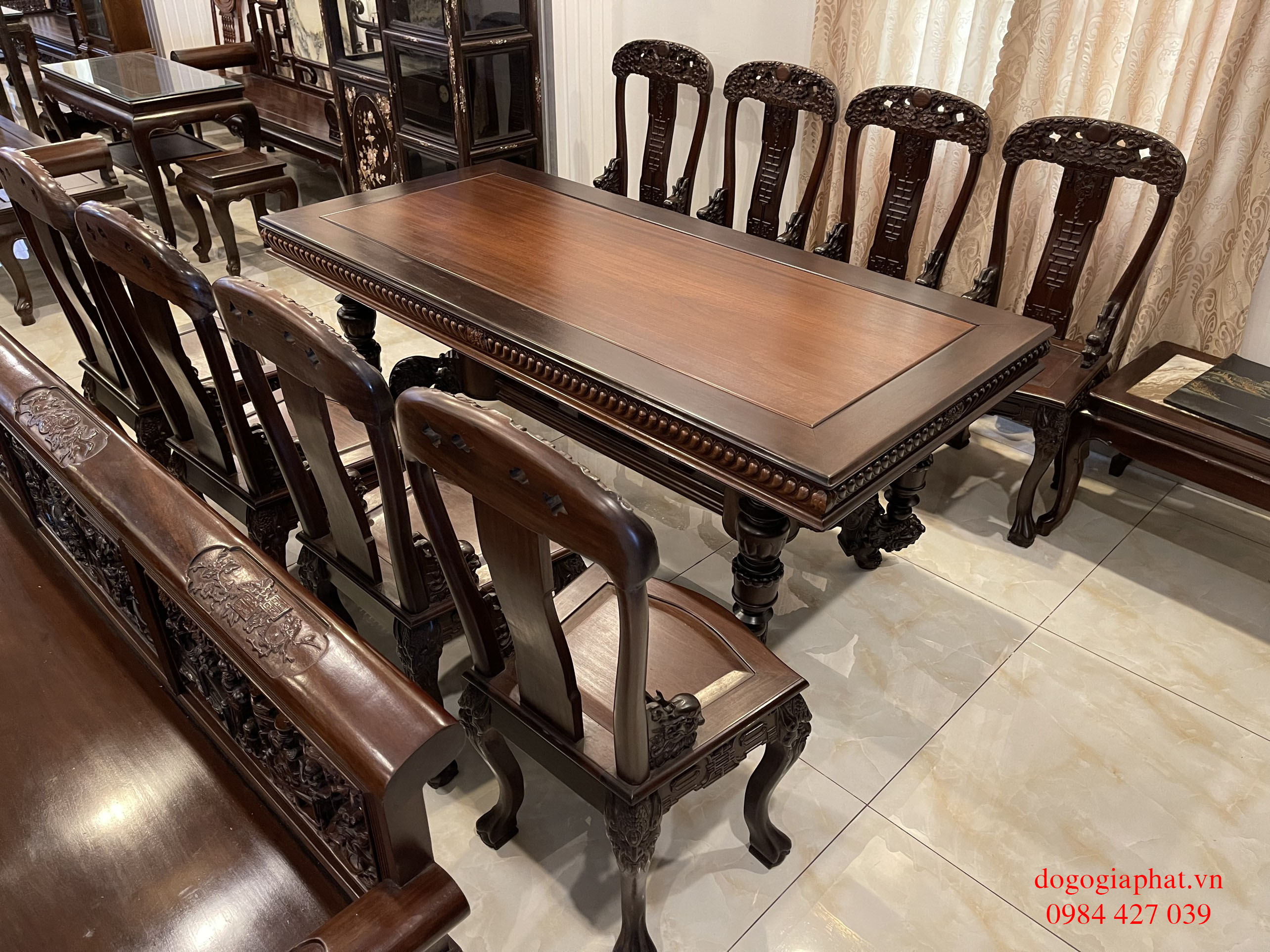 Bộ bàn ăn 8 ghế gỗ gụ chân kỳ lân