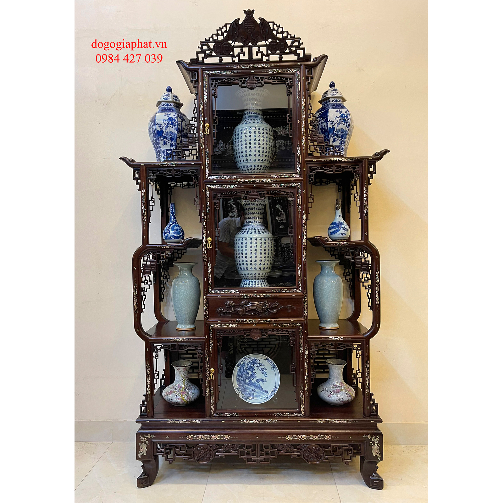 TỦ BÀY ĐỒ PHÚC NGẬM KIM TIỀN