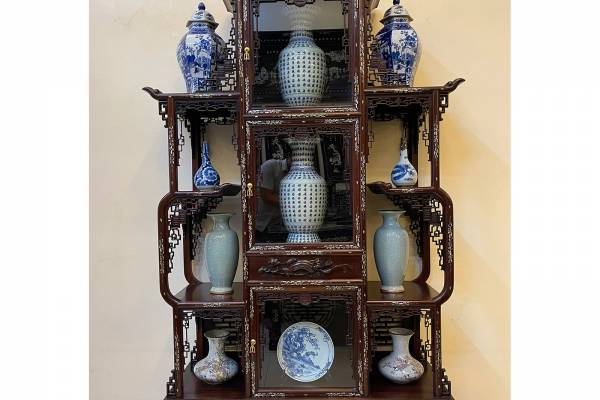TỦ BÀY ĐỒ PHÚC NGẬM KIM TIỀN