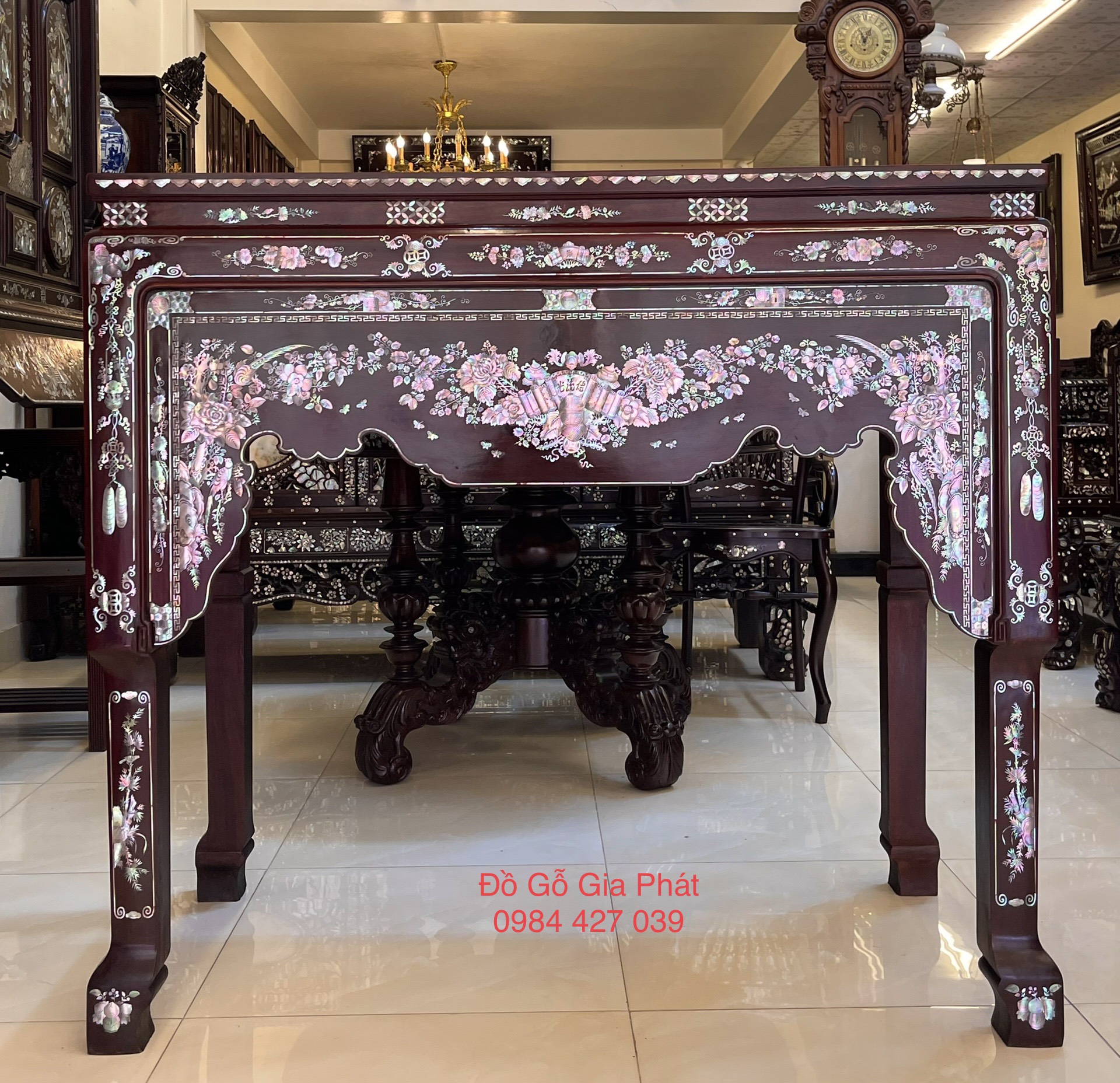 BÀN THỜ CẨN ỐC TỨ QUÝ TUYỆT ĐẸP