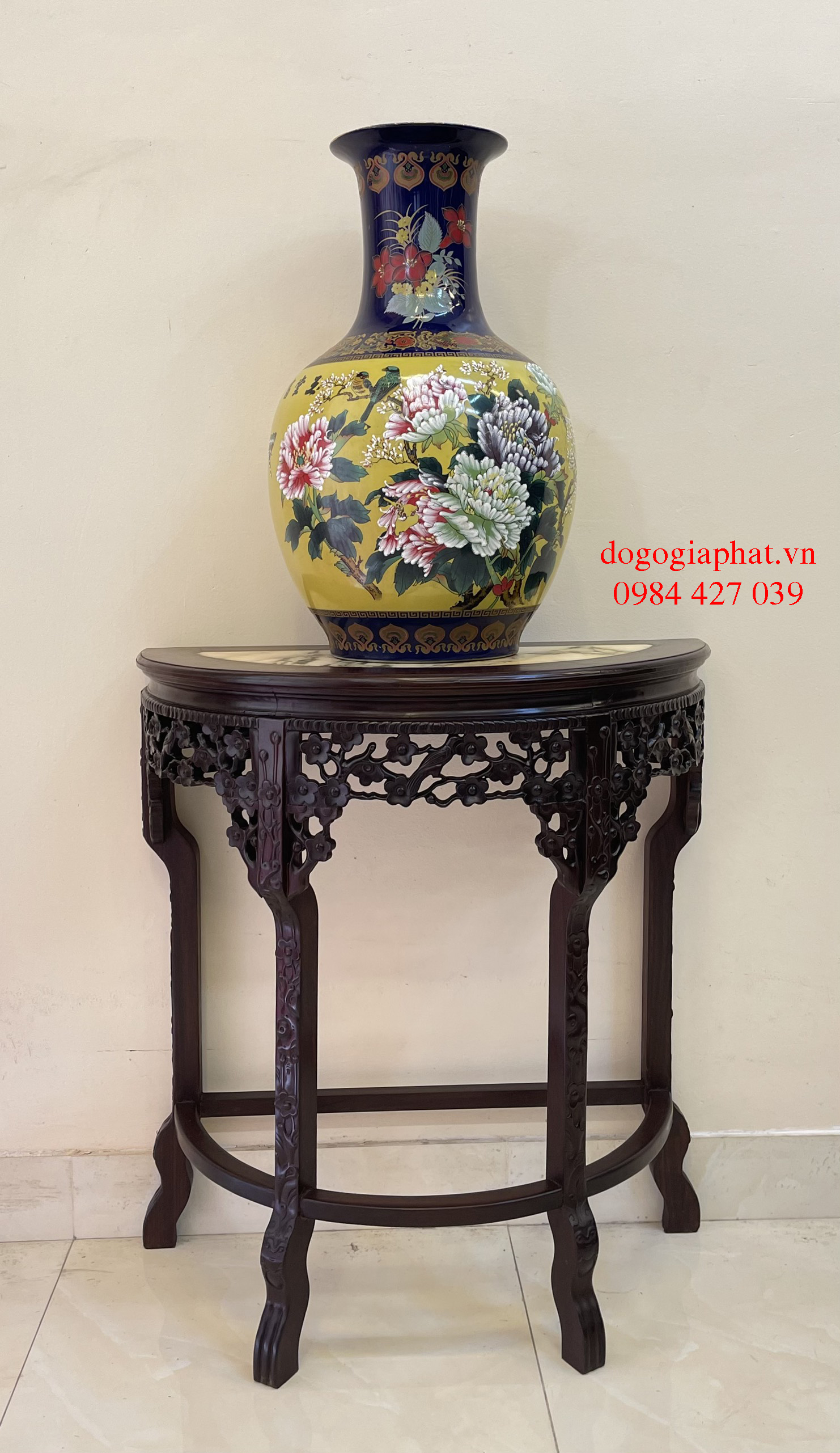 Bàn Mặt Đá Chạm Hoa Mai