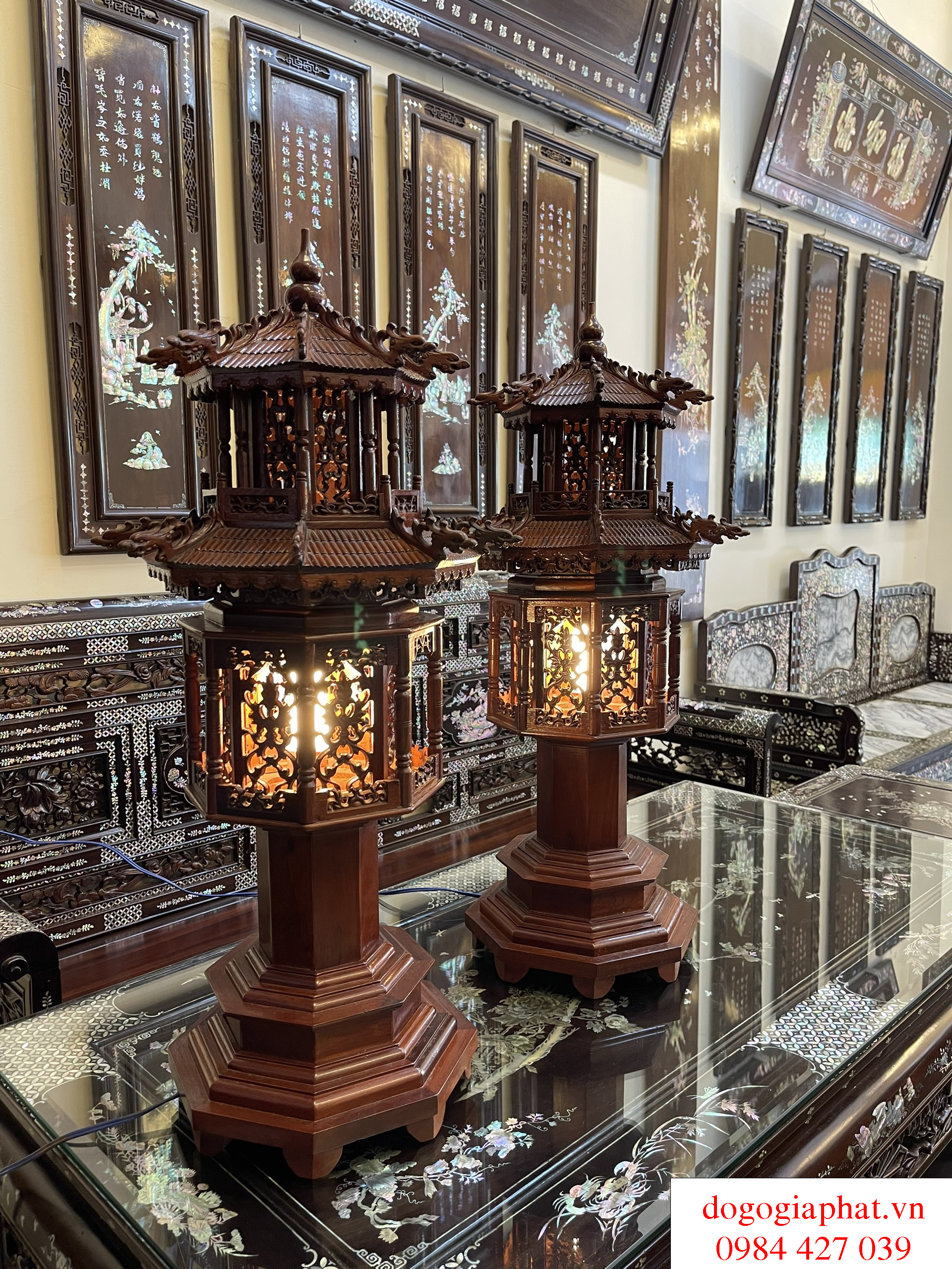 Đèn Lồng Gỗ Hương