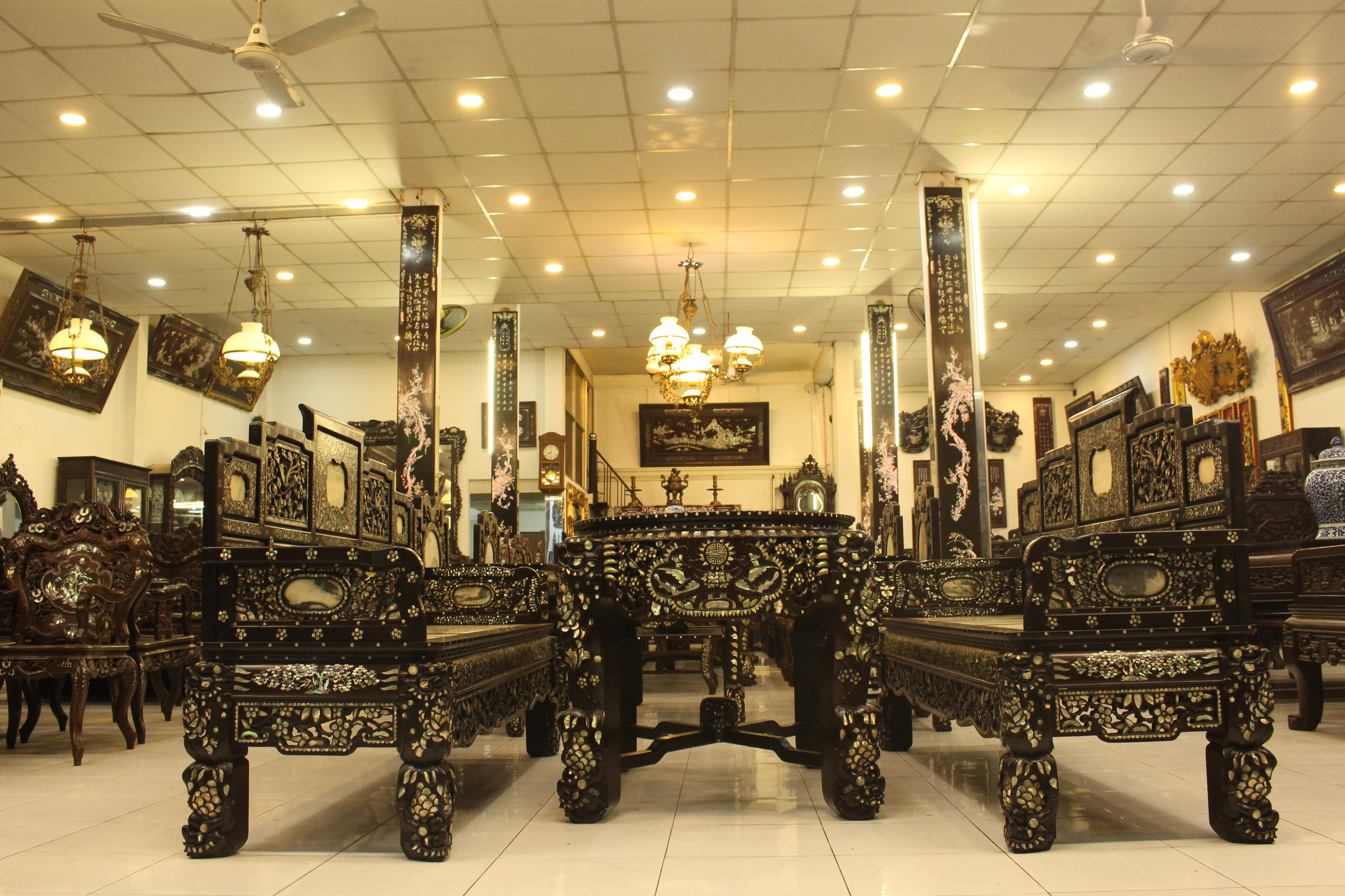 Giao hàng và Lắp đặt